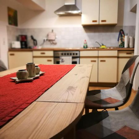 Ferienwohnung Attic Oelsnitz am Hegebach mit Netflix und Parkplatz Self Check-in Exterior foto